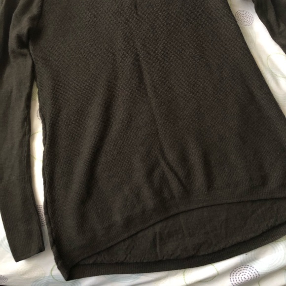 Max Studio Olive green sweater - Picture 2 of 3